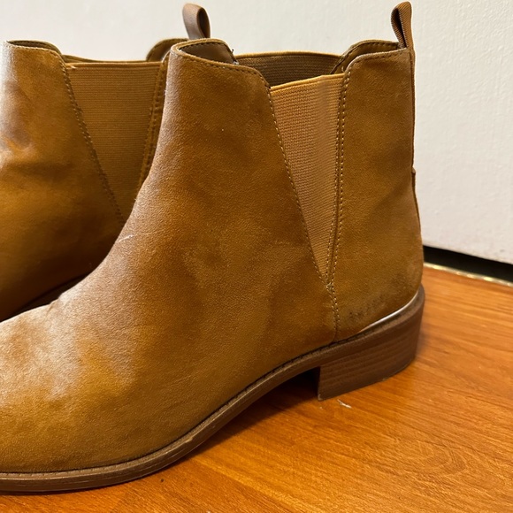 Bershka Tan Ankle Boots - Picture 2 of 4